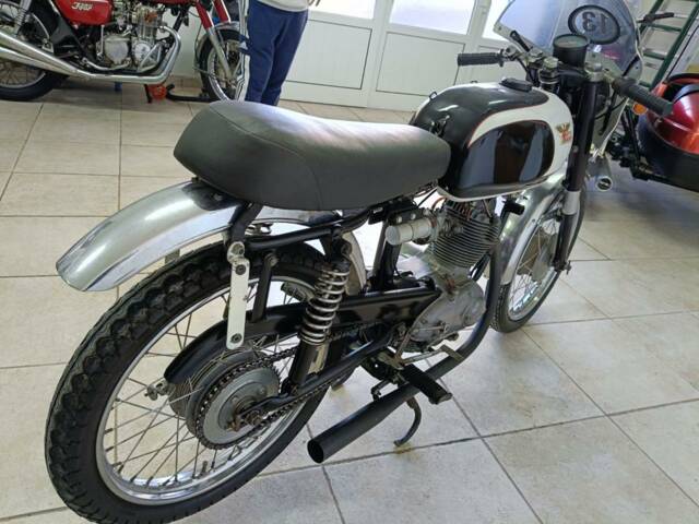 Moto Morini Corsaro 125