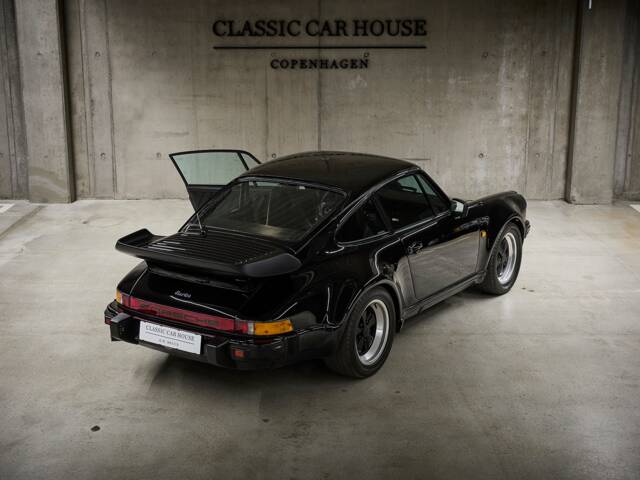 Porsche 911 Turbo 3.3