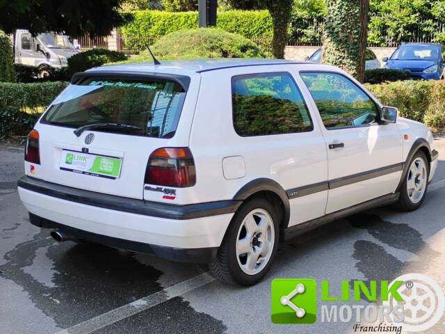 Bild 1/10 von Volkswagen Golf III 2.0 16V GTI (1994)