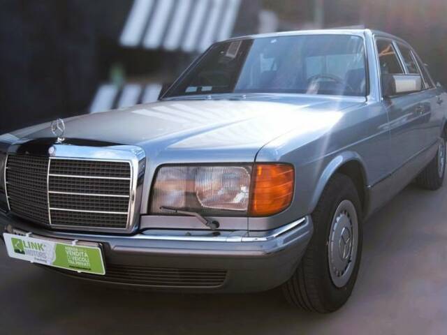 Immagine 1/9 di Mercedes-Benz 380 SE (1985)