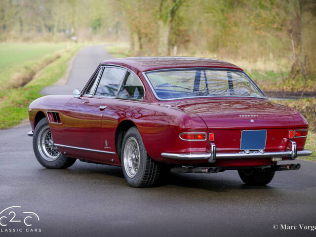Ferrari 330 GT 2+2