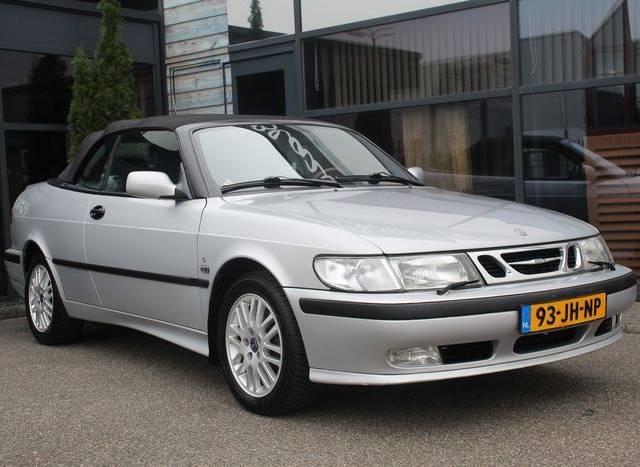 Immagine 1/9 di Saab 9-3 2.0i t (2000)