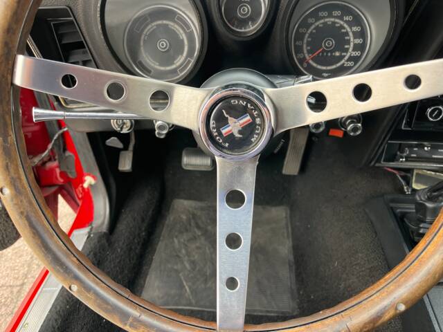 Ford Mustang 250