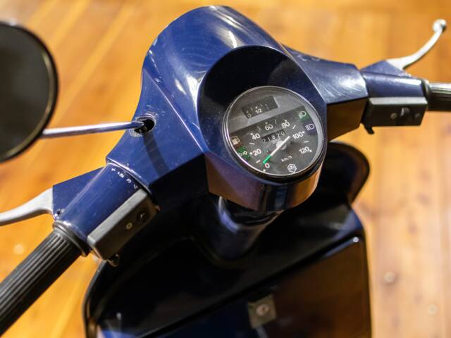 Piaggio Vespa PX 200 E