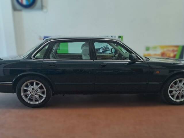 Jaguar XJ 8 Executive