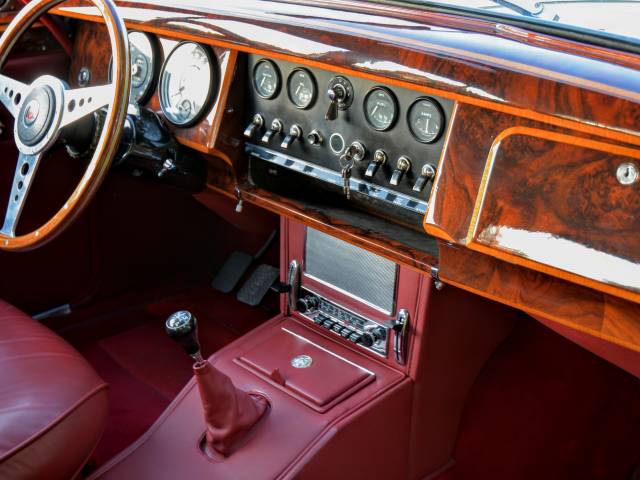 Jaguar Mk II 3.8