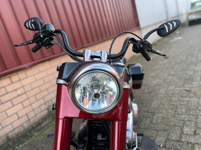 Harley-Davidson FLD Dyna Switchback