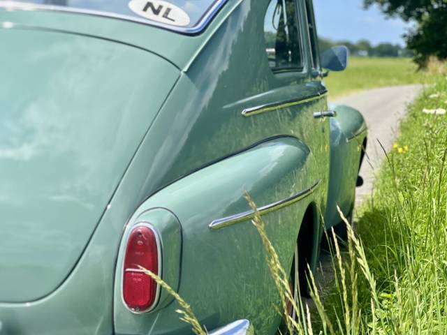 Volvo PV 544