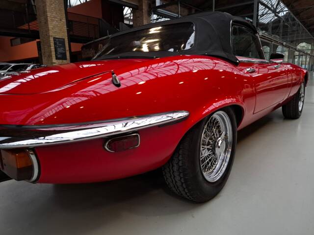 Jaguar E-Type V12