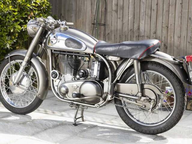 Norton Model 30 International