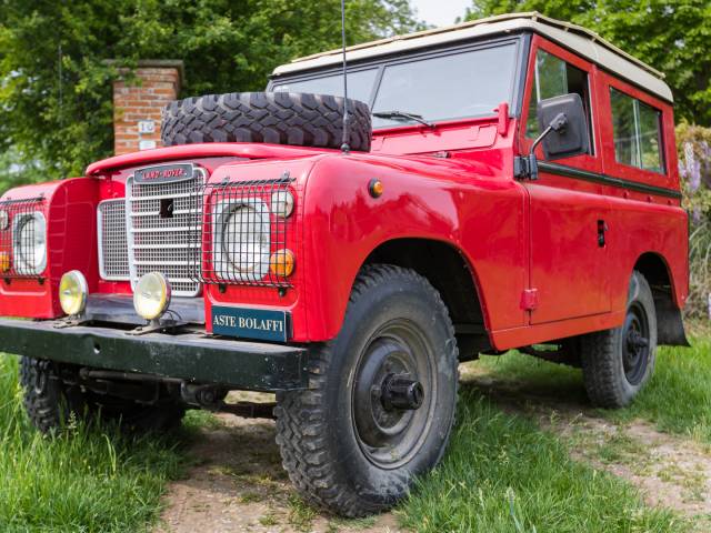 Land Rover 88