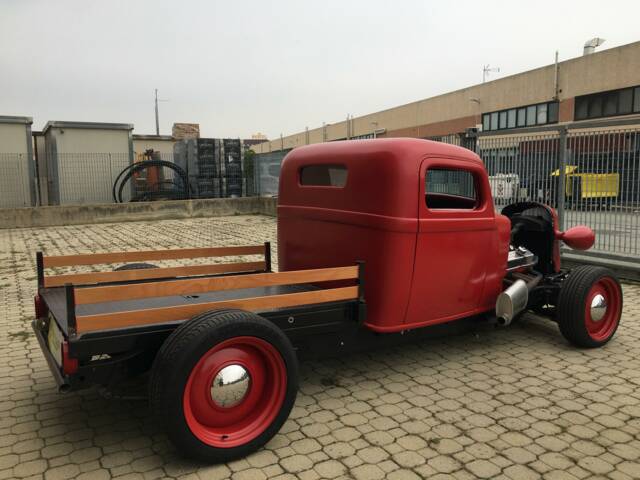 Dodge LC 1/2 Ton "Fargo"
