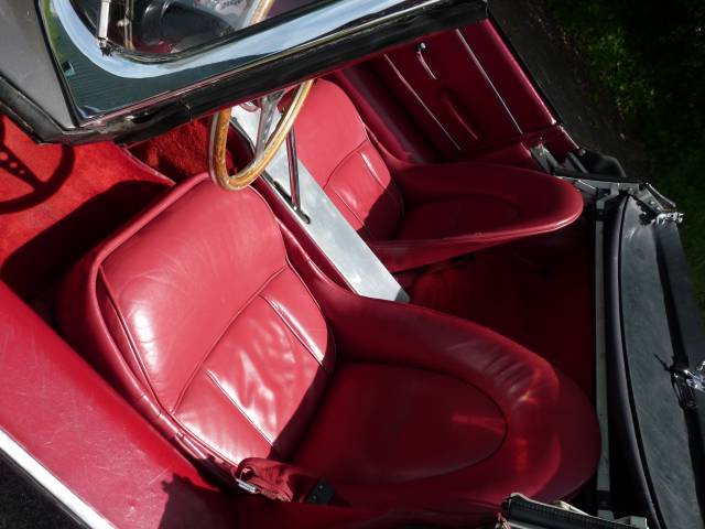 Jaguar E-Type 3.8 Flat Floor