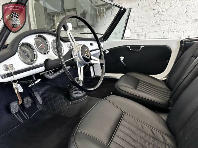 Alfa Romeo Giulia 1600 Spider Veloce