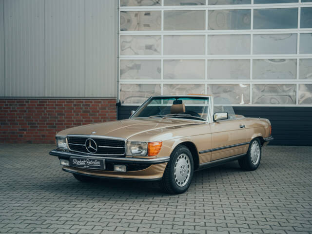 Image 1/99 of Mercedes-Benz 300 SL (1985)