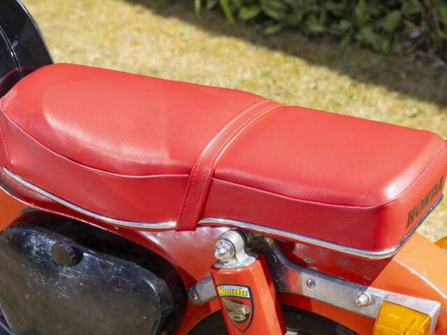Honda C 72