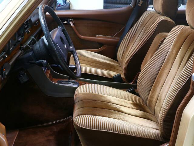 Mercedes-Benz 280 SE