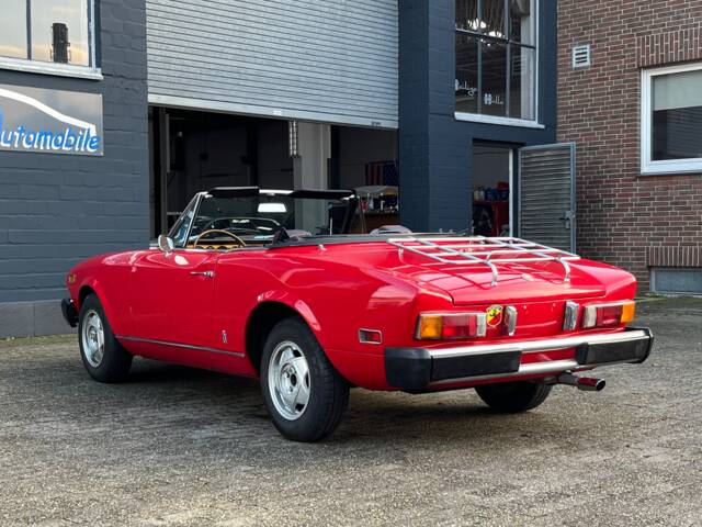 FIAT 124 Spider CS1