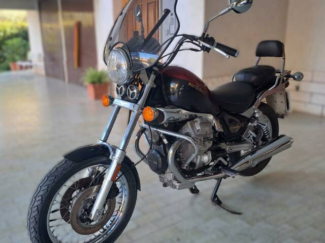 Moto Guzzi Nevada 750