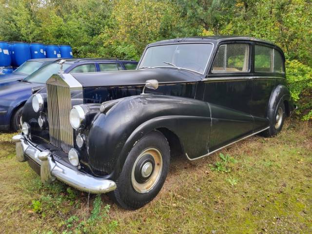 Image 1/7 of Rolls-Royce Silver Wraith (1957)
