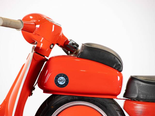Piaggio Vespa 90