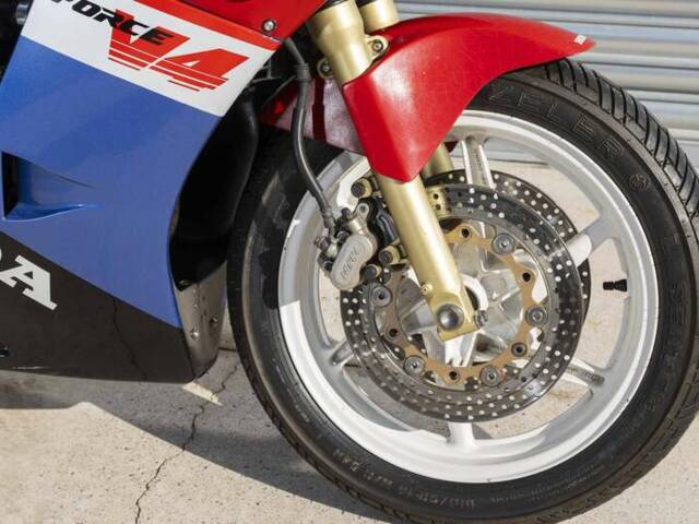 Honda VFR 400 R