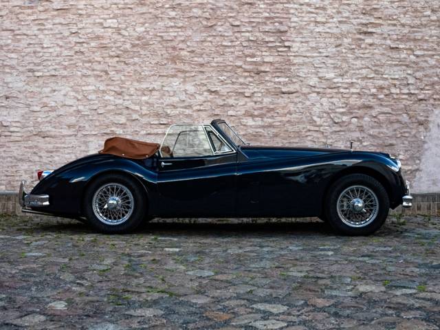 Jaguar XK 140 DHC