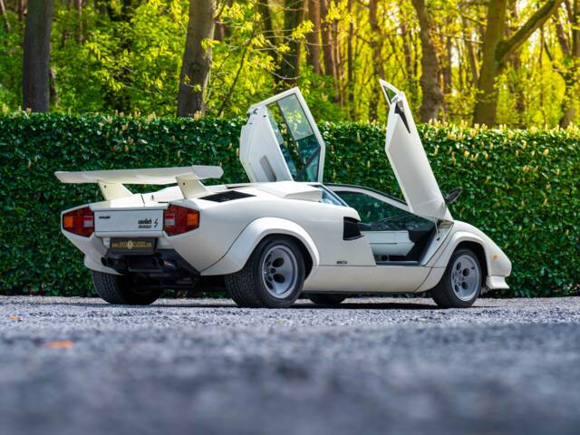 Bild 1/20 von Lamborghini Countach 5000 S (1983)