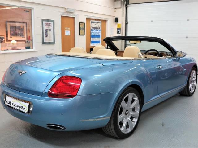 Bentley Continental GTC