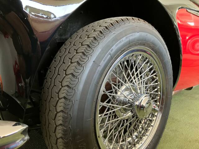 Austin-Healey 3000 Mk III (BJ8)