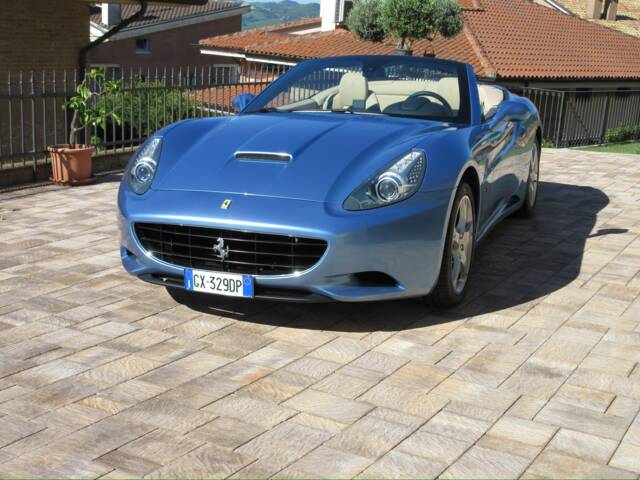 Ferrari California