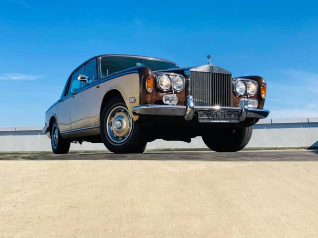 Imagen 1/12 de Rolls-Royce Silver Shadow I (1974)