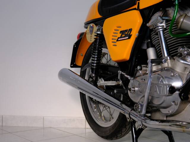 Ducati 750 Sport