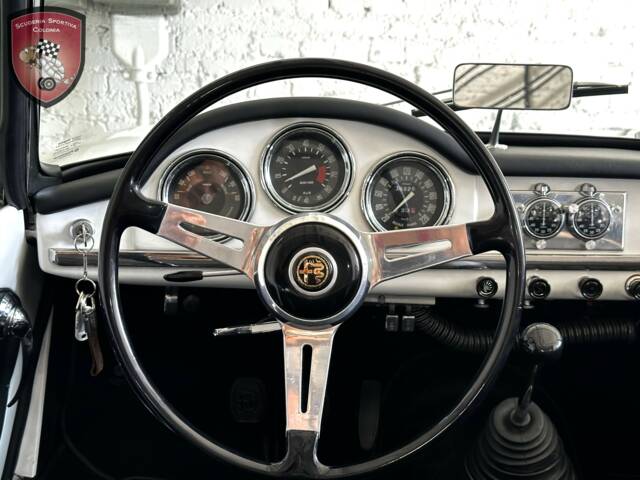 Alfa Romeo Giulia 1600 Spider Veloce