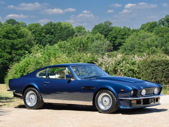 Aston Martin V8 Classic Cars for Sale - Classic Trader