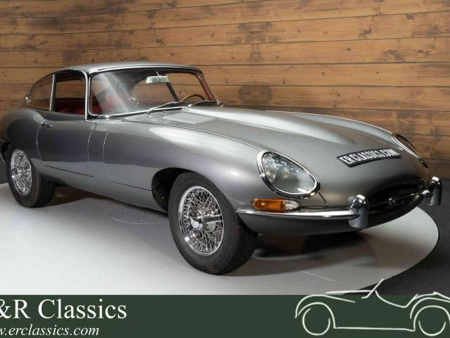 Image 1/19 of Jaguar Type E 3.8 (1964)