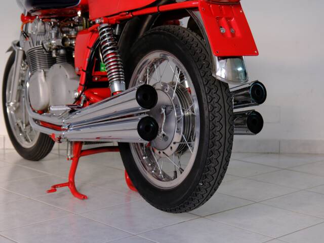 MV Agusta 750 Sport