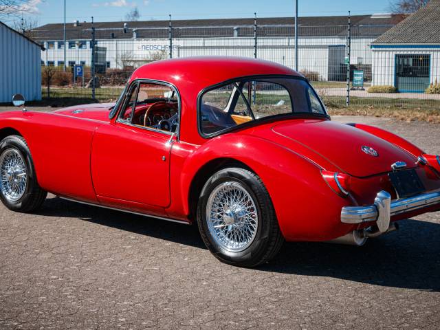 MG MGA 1500