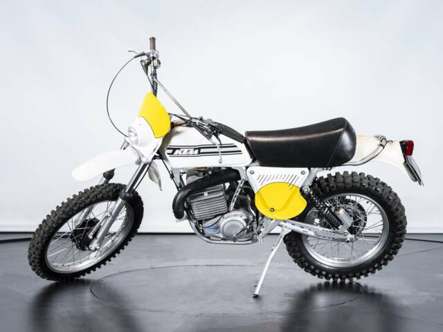 Image 1/35 de KTM DUMMY (1976)