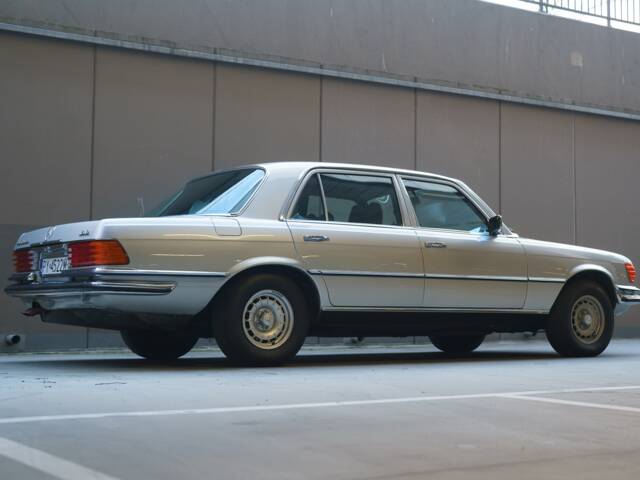 Mercedes-Benz 450 SEL 6,9