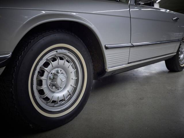 Mercedes-Benz 450 SL