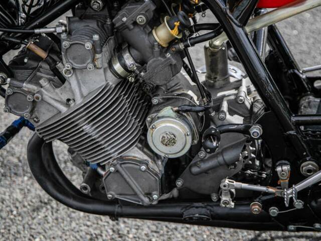 Honda RC 173