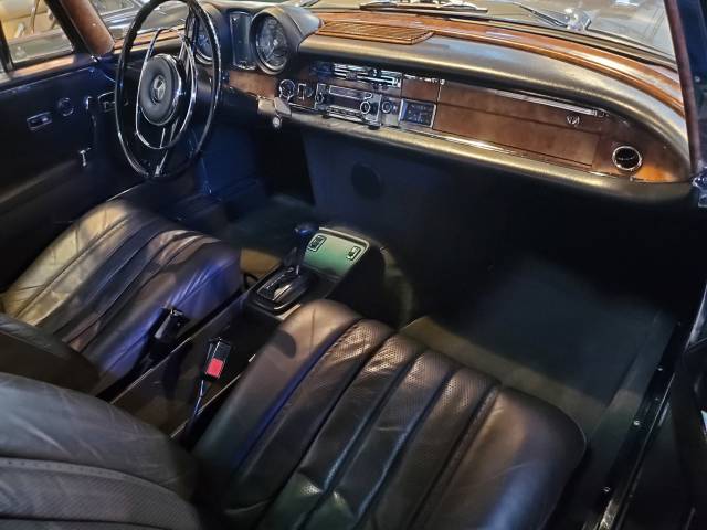 Mercedes-Benz 280 SE 3,5