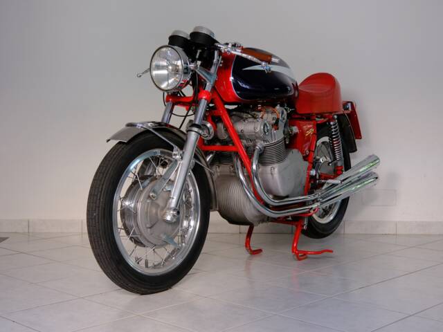 MV Agusta 750 Sport