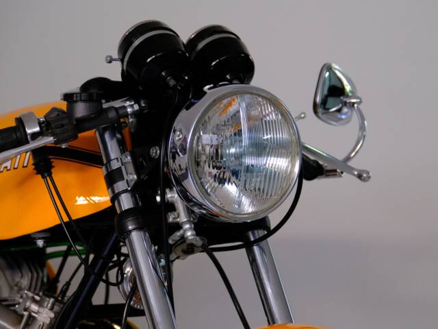 Ducati 750 Sport