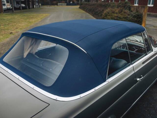 Mercedes-Benz 250 SE
