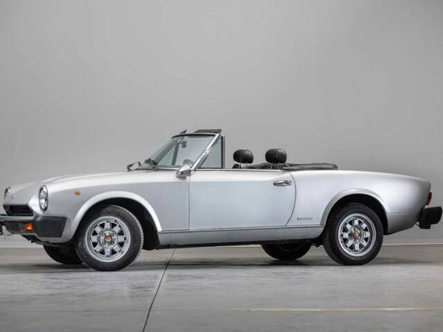 FIAT 124 Pininfarina Spidereuropa
