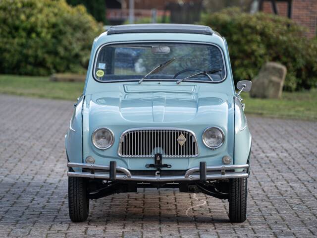 Renault R 4 Super