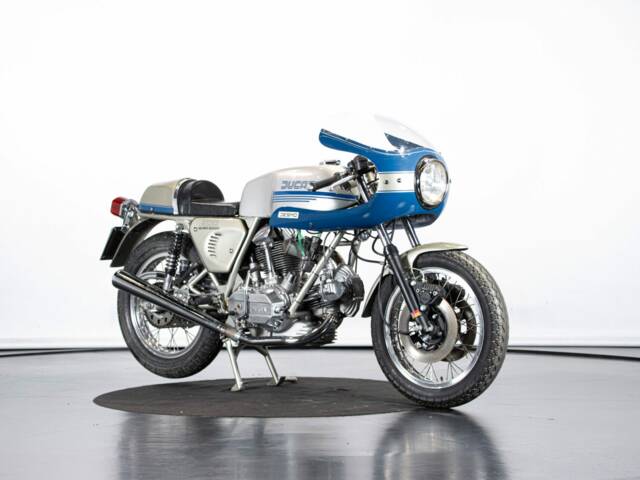 Ducati 900 SS