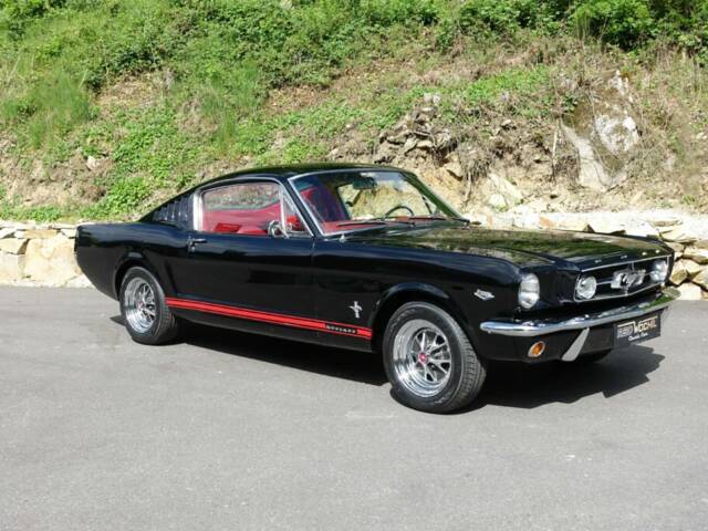 Image 1/31 of Ford Mustang 289 (1965)